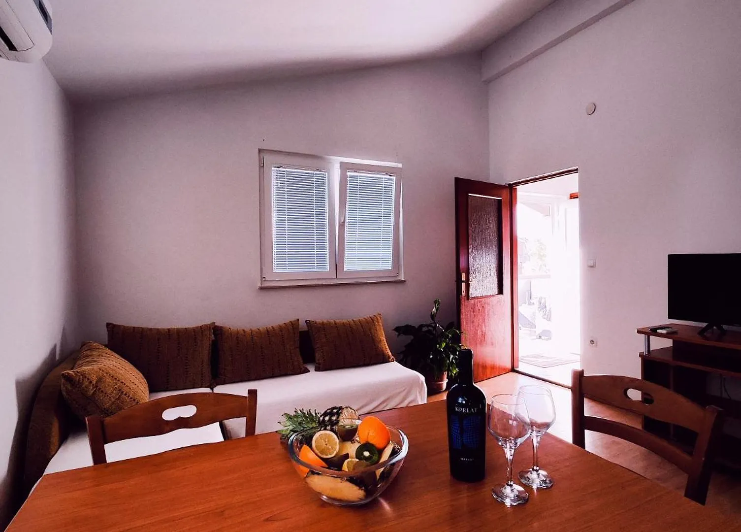 Apartman Sa Bazenom U Ninu A2 קרואטיה
